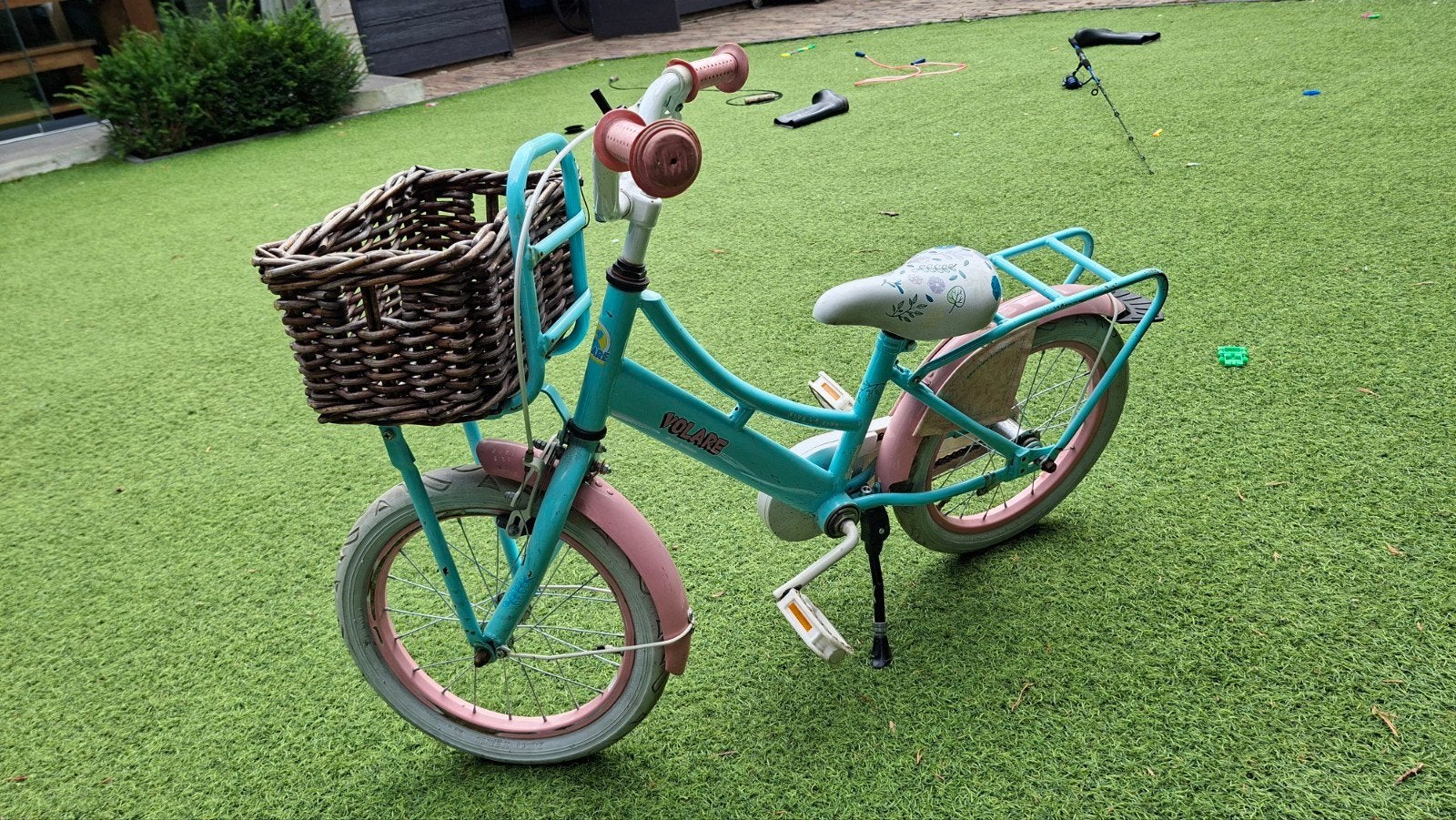 Volare Kinderfiets 16 inch met mandje - Zo goed als nieuw, Terugtraprem, 16 tot 20 inch, Zo goed als nieuw, Volare