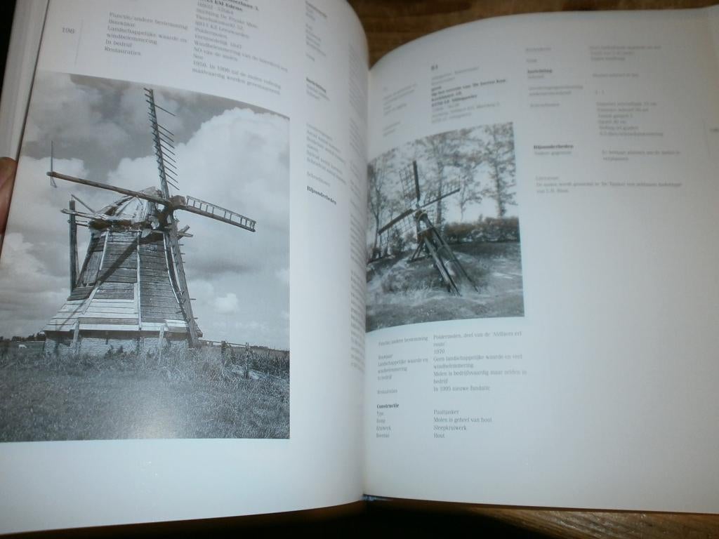 frieze molens veel fotos informatie en een topokaartafb., Ophalen of Verzenden