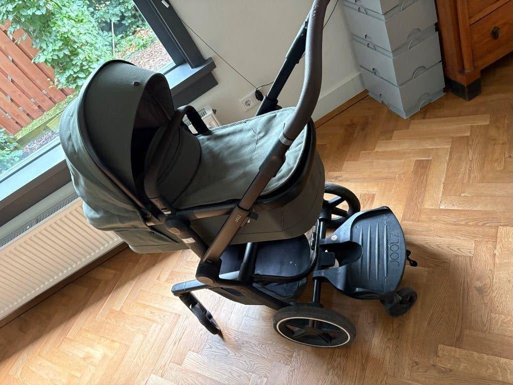 Joolz Day+ Kinderwagen 2-in-1 (Magnificant Green / Groen), Zo goed als nieuw, Combiwagen, Met reiswieg, Ophalen