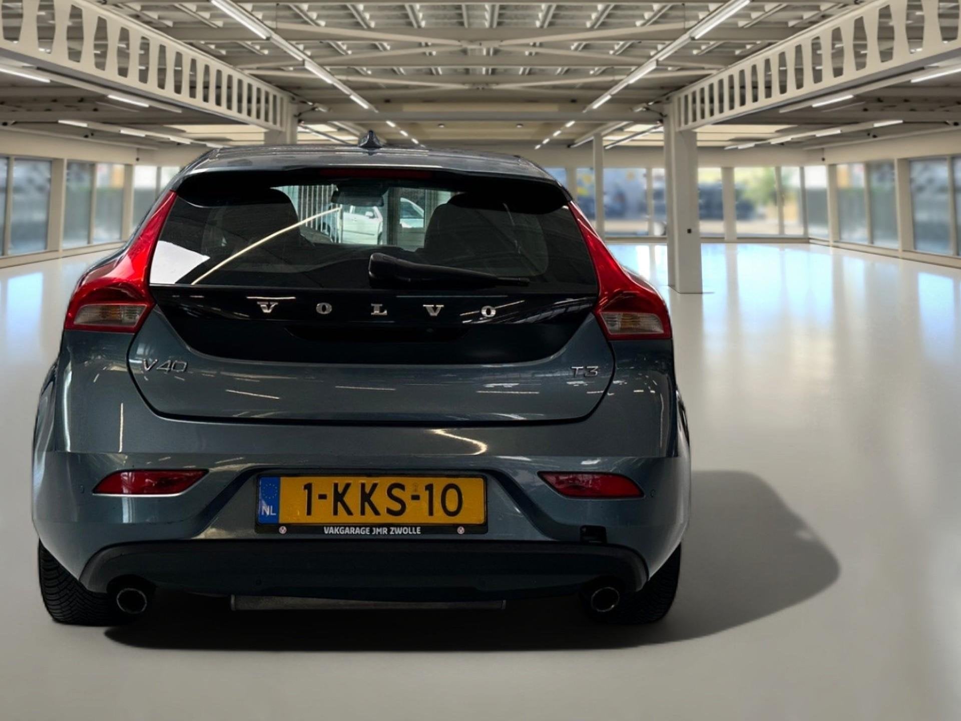 Volvo V40 1.6 T3 Momentum Leder, Navi+Camera, Bluetooth.., Auto's, Gebruikt, 4 cilinders, 150 pk, Blauw