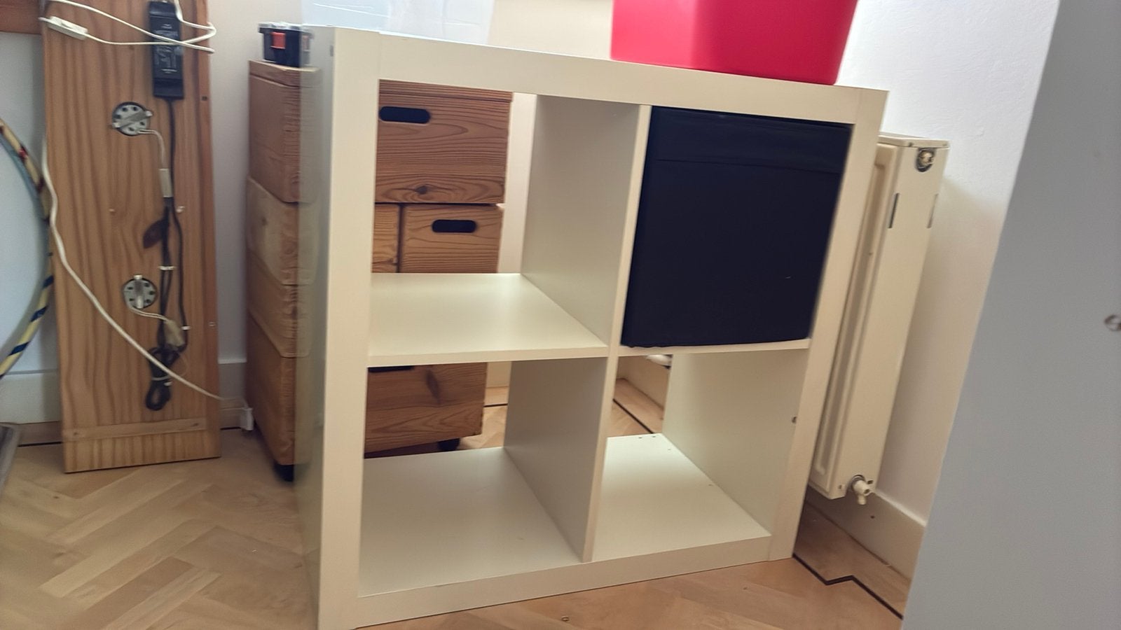 Bed 1 gratis + ikea dozen + ikea kastje, Ophalen, Zo goed als nieuw