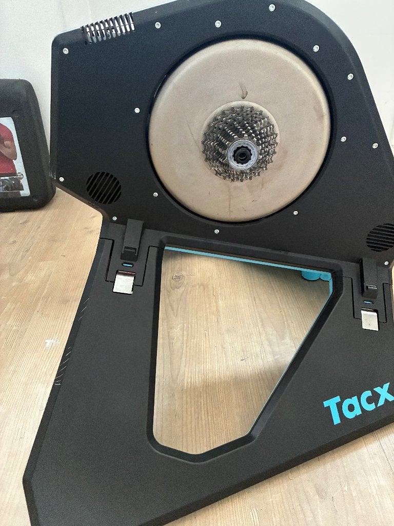 Tacx NEO 2 Smart T2850 cassette voorwielsteun iPad houder, Ophalen of Verzenden, Gebruikt, Overige typen