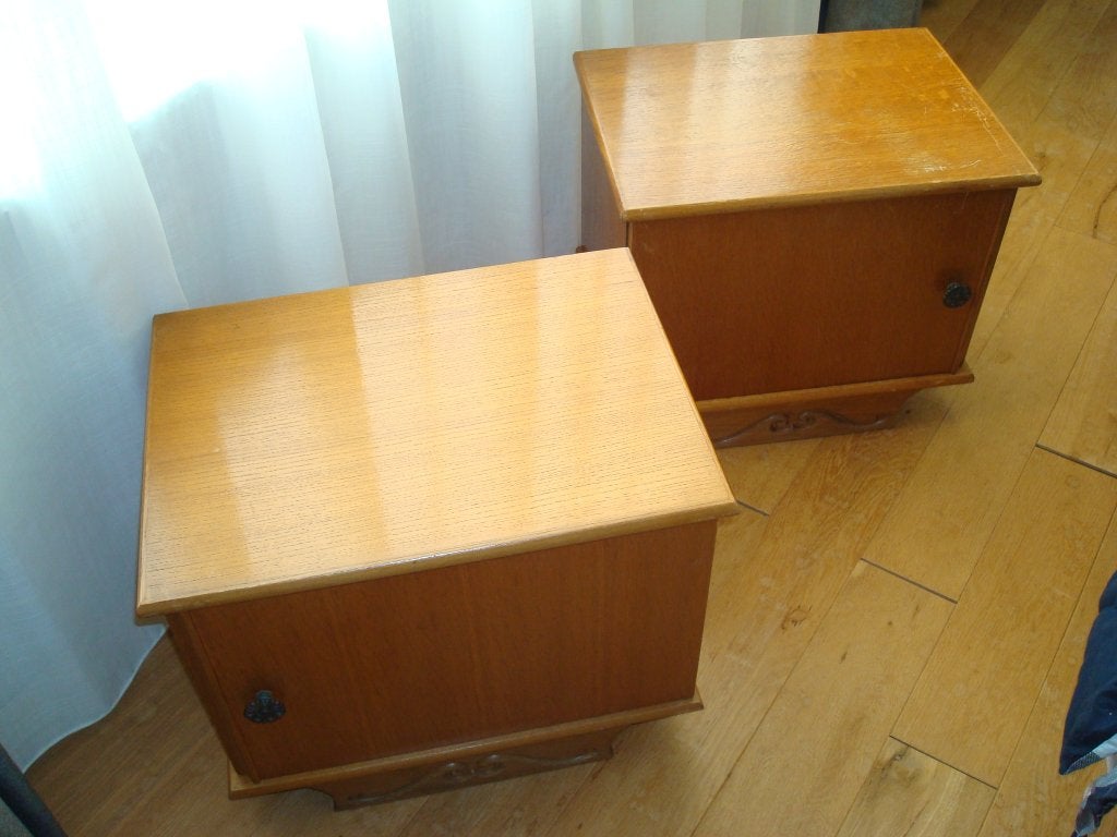Set van 2 vintage nachtkastjes/bijzettafels 1950/60, Ophalen, Gebruikt, 55 tot 70 cm, 45 tot 65 cm