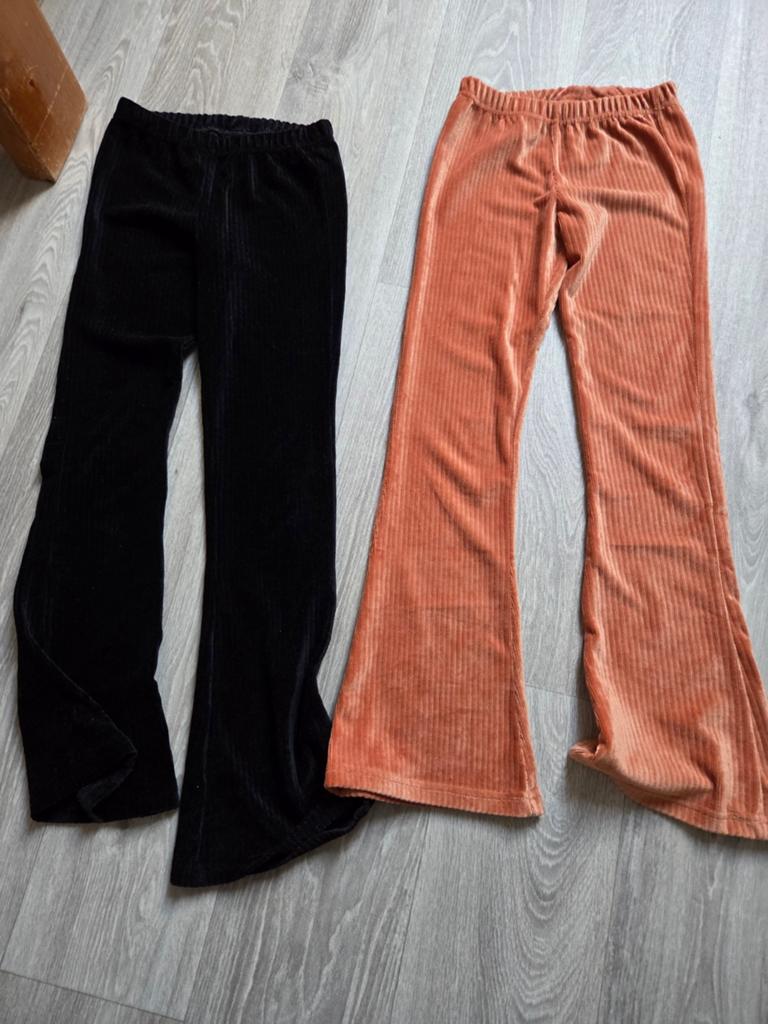 2 flared broekjes maat 134, Broek, Zeeman, Gebruikt, Meisje