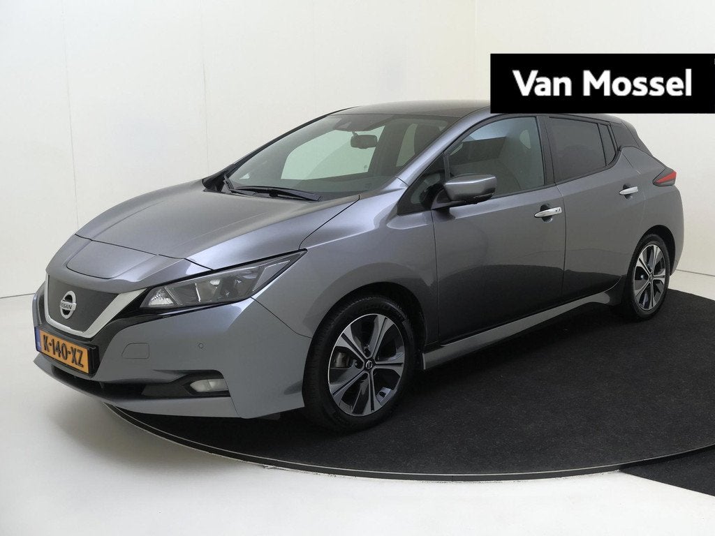 Nissan LEAF N-Connecta 40 kWh achterbank verwarmd | Apple Ca, Auto's, Nissan, Stof, Gebruikt, 150 pk, Origineel Nederlands