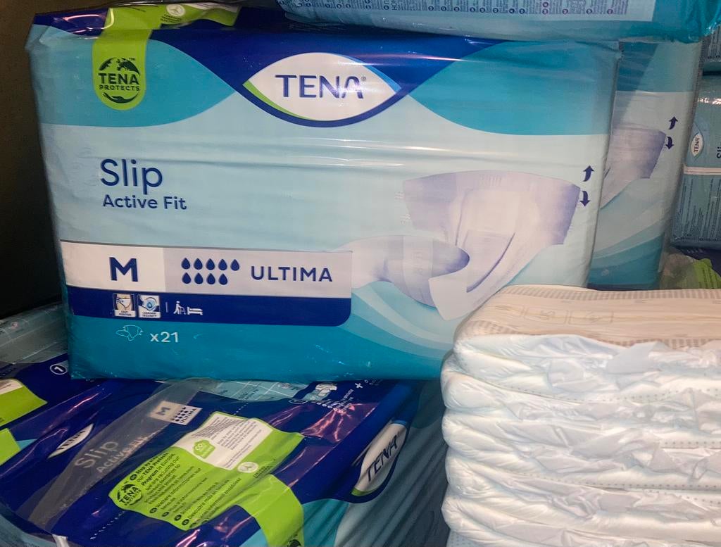 Tena slip ultima incontinentie luiers maat medium, Ophalen, Zo goed als nieuw