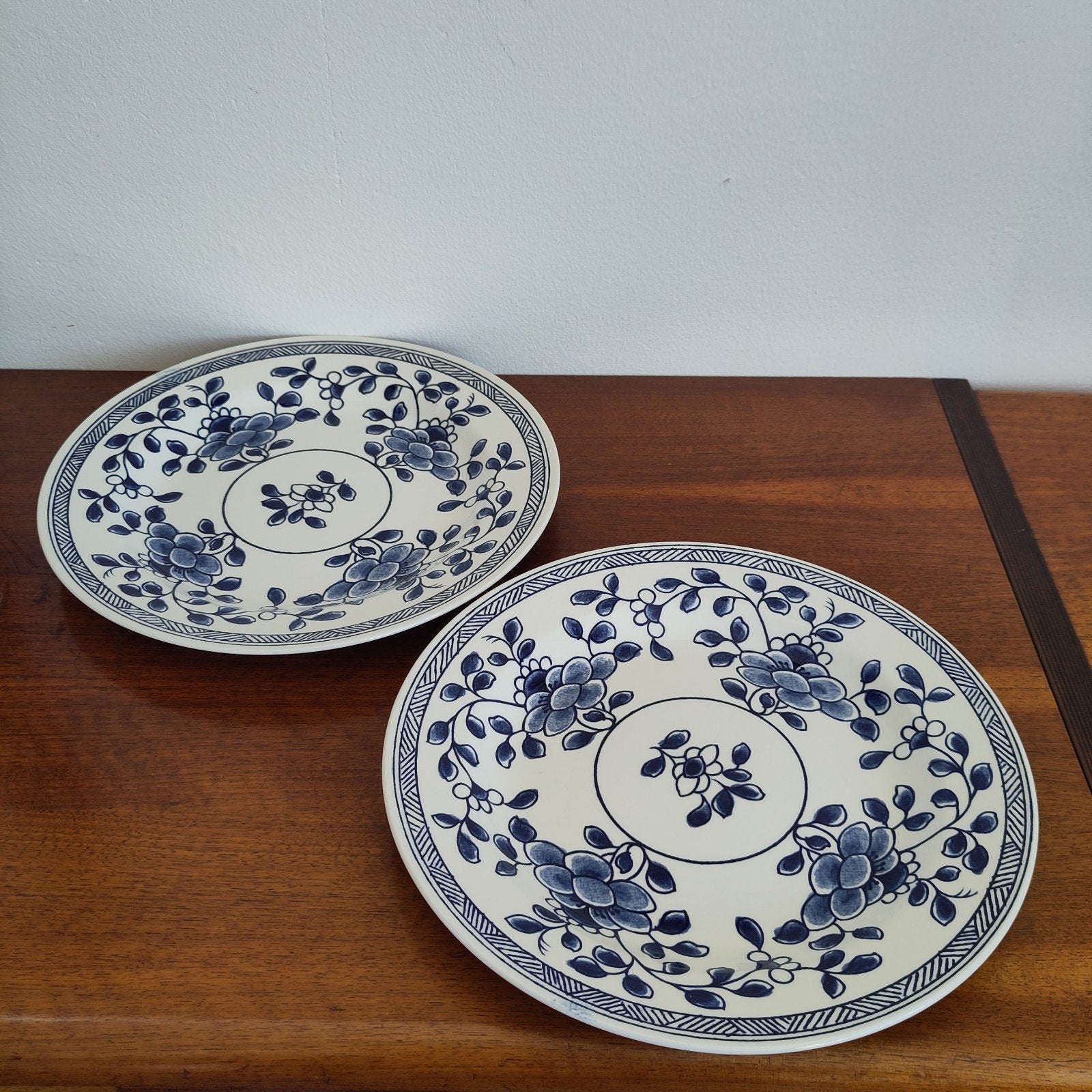 Set van twee vintage IKEA borden made in Great Britain, IKEA, Ophalen of Verzenden, Zo goed als nieuw, Delftsblauw