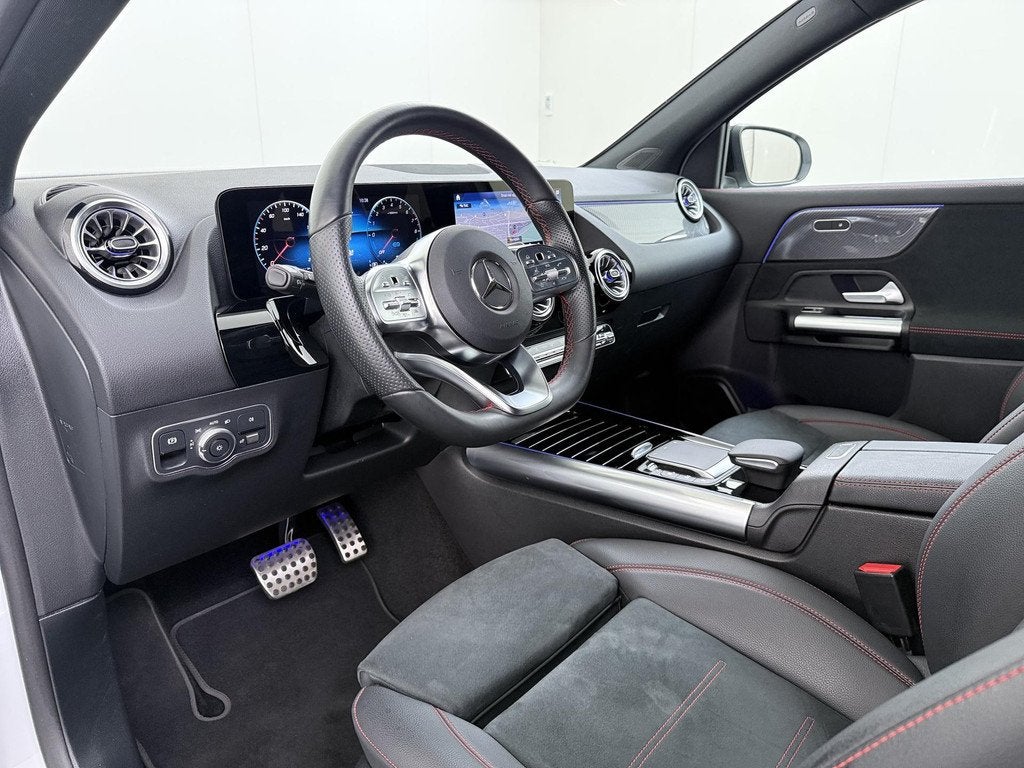 Mercedes-Benz GLA-klasse 250 e AMG Line | Trekhaak | 20" Mul, Auto's, Mercedes-Benz, 4 cilinders, 16 kWh, Wit, Bedrijf