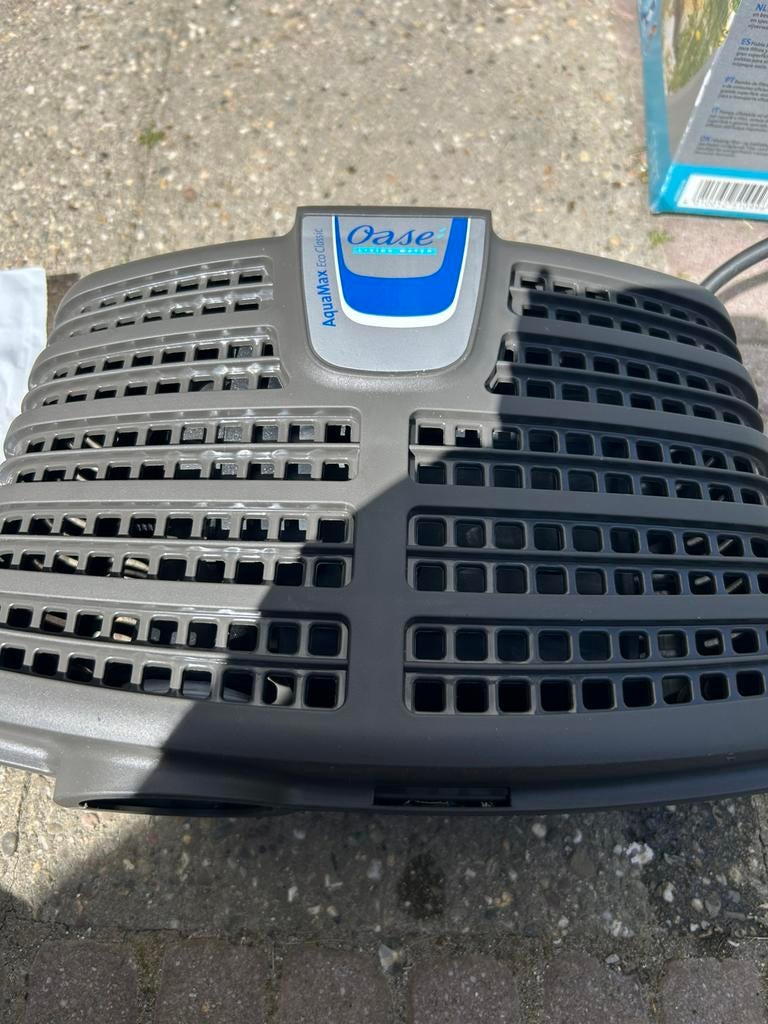 Te koop oase aquamax eco classik 8500 sterke en zuinige pomp, Tuin en Terras, Vijver-toebehoren, Ophalen of Verzenden