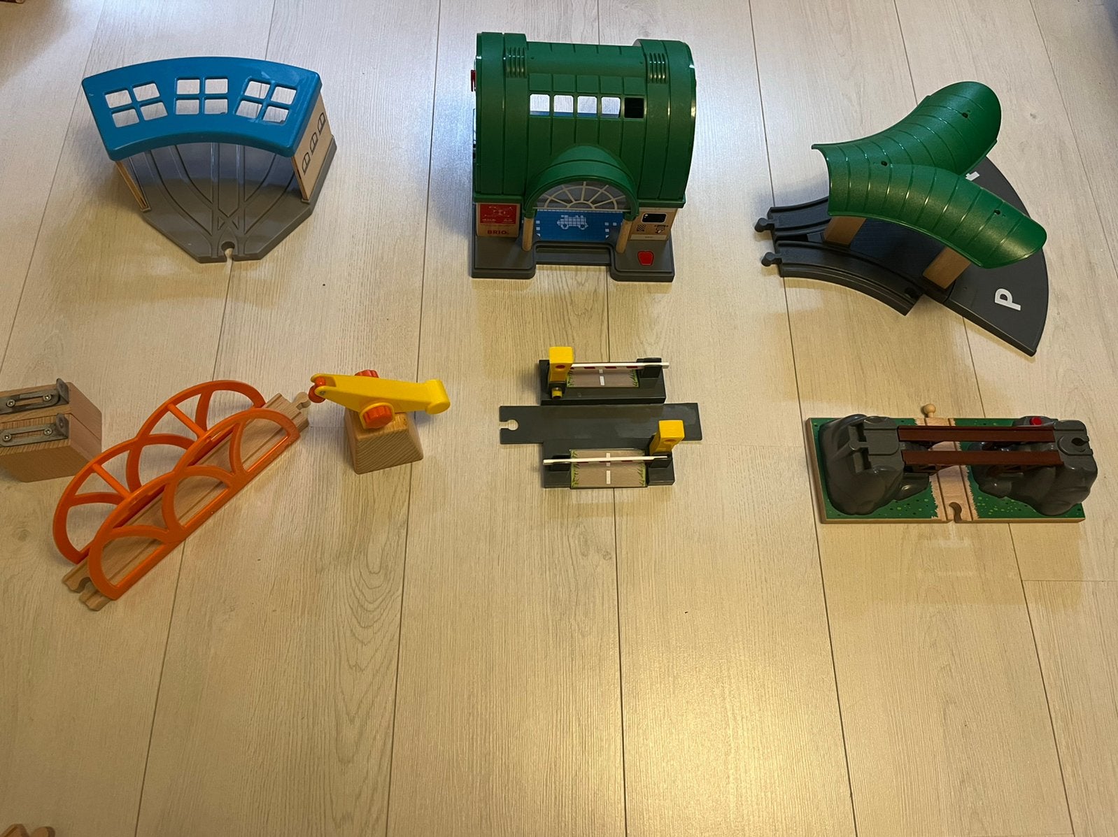 Grote houten treinset BRIO / Janod / IKEA – zeer uitgebreid, Kinderen en Baby's, Ophalen, Zo goed als nieuw, Overige typen