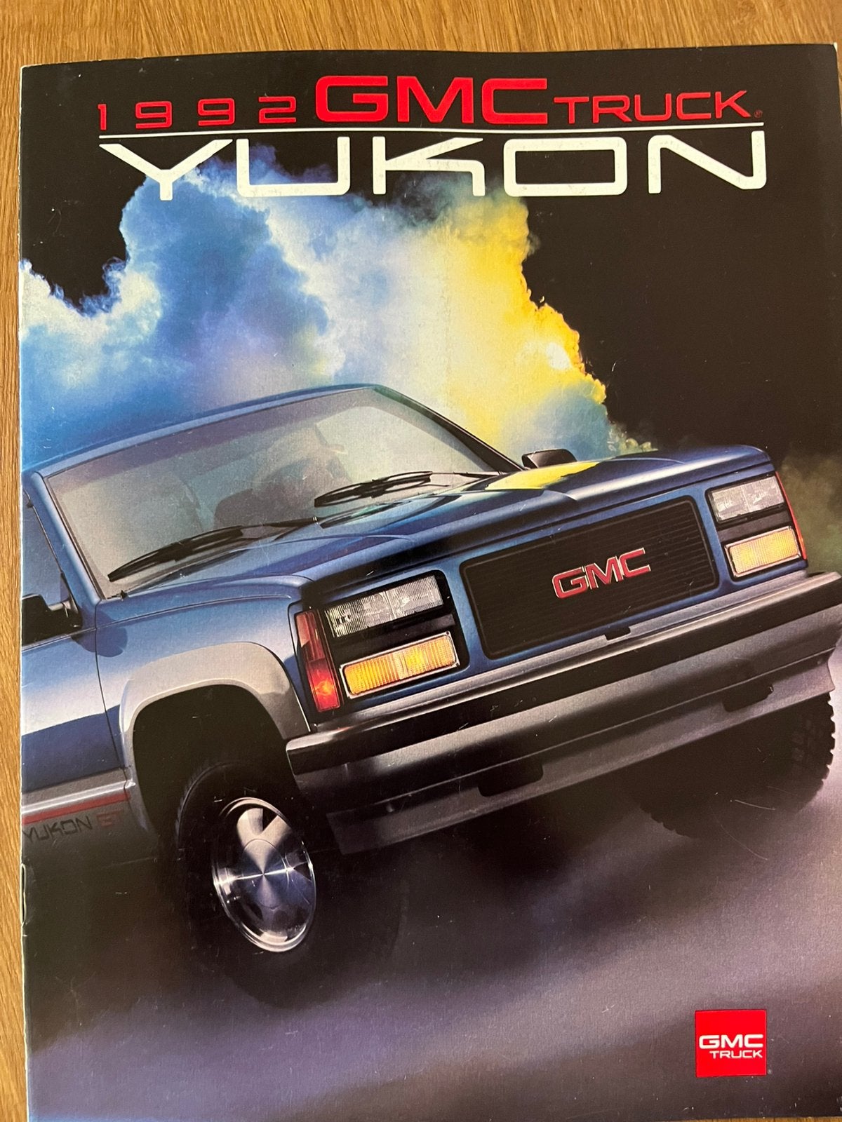 Folder GMC Trucks Yukon | 1992, Ophalen of Verzenden, Zo goed als nieuw, Overige merken