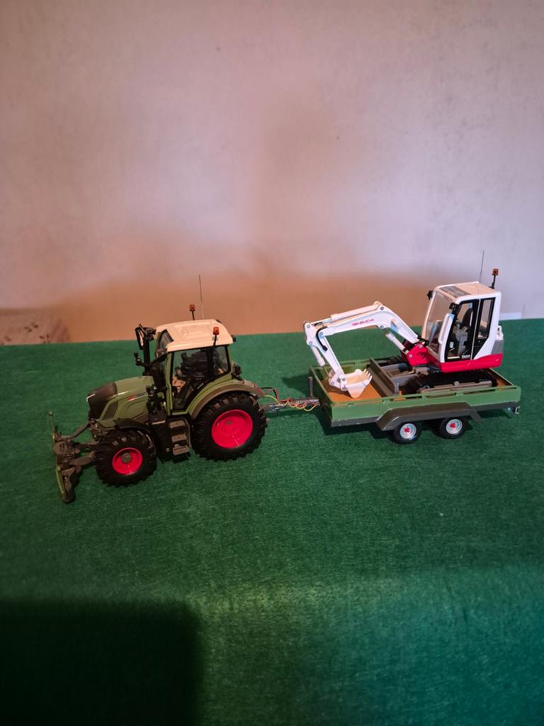 Tk. Fendt 313 vario met aanhanger en minikraan, Hobby en Vrije tijd, Ophalen, Tractor of Landbouw, Overige merken