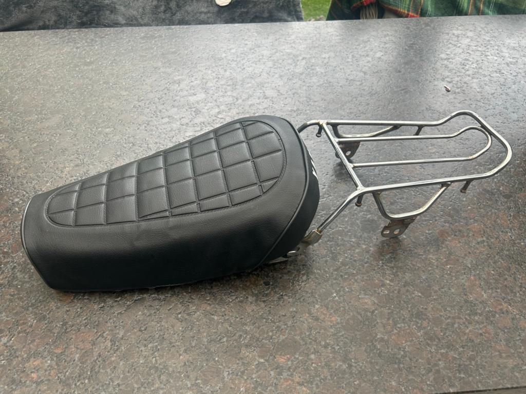 Yamaha TY50 enkelzits zadel met rekje., Fietsen en Brommers, Verzenden, Yamaha, Yamaha, Zo goed als nieuw
