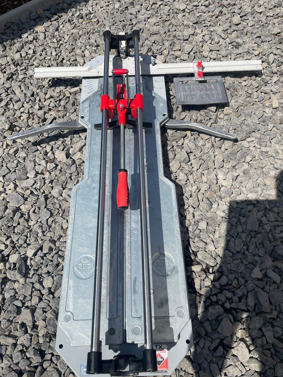 Rubi tx900n tegelsnijder, Ophalen, Zo goed als nieuw, 10 m² of meer, 20 tot 40 cm