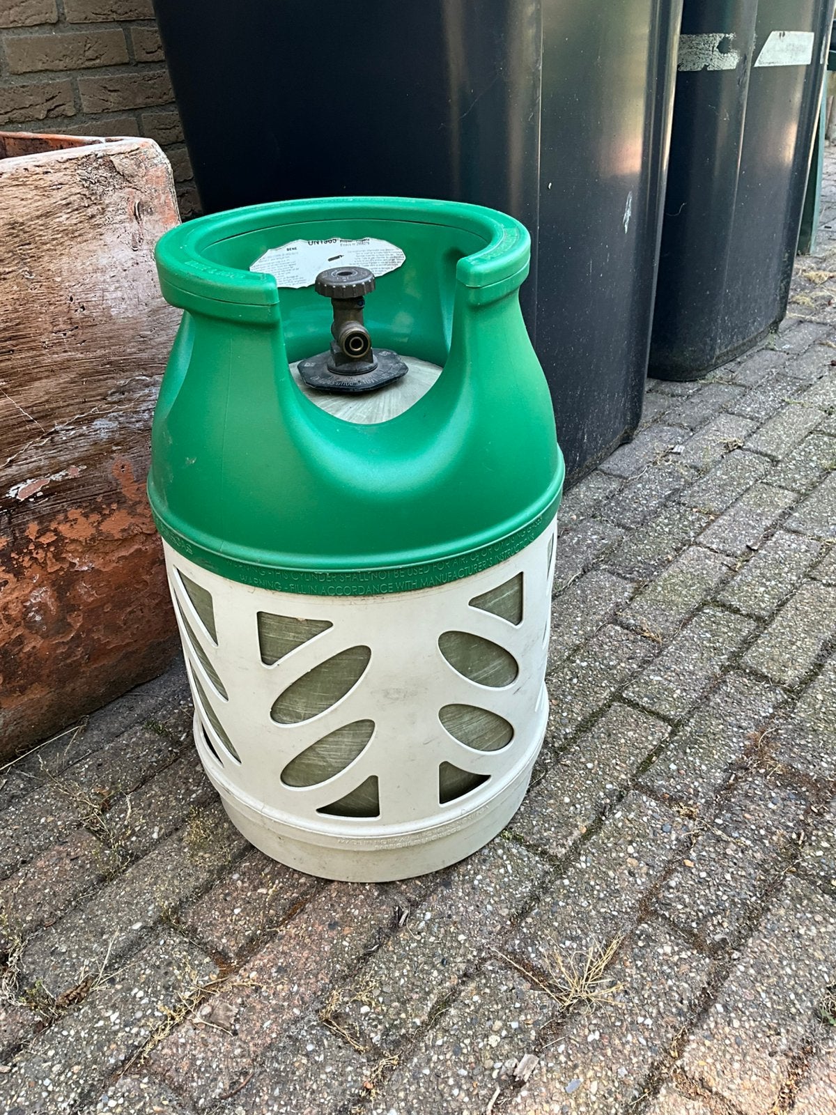 Benegas gasfles 7,5 kg - vrijwel vol (kompleet), Ophalen, Zo goed als nieuw