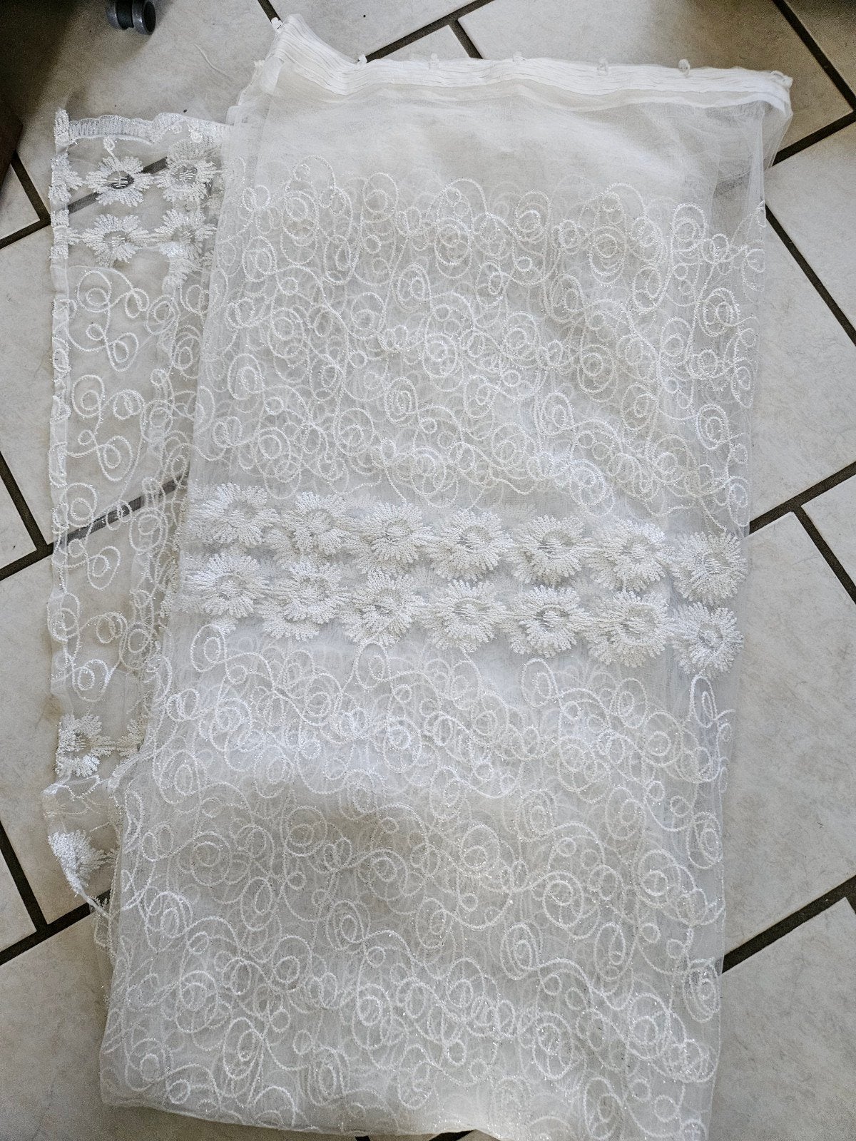 Witte vitrage met sierlijke patronen, Vitrage, 380 cm, Gebruikt, 220 cm