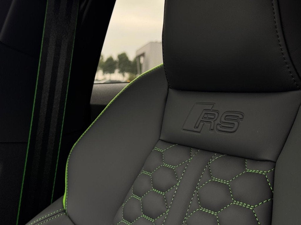 Audi A3 Sportback 2.5 TFSI RS 3 quattro | Pano | HUD | Hulk, Auto's, Automaat, Zwart, RS3, Met garantie (alle)