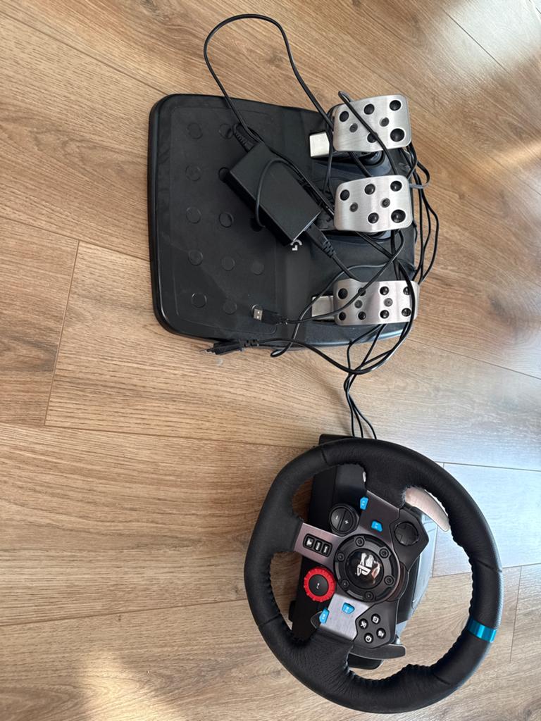 Logitech G29 Driving Force Racing Wheel + Pedalen, Ophalen, Zo goed als nieuw, Stuur of Pedalen, PlayStation 3