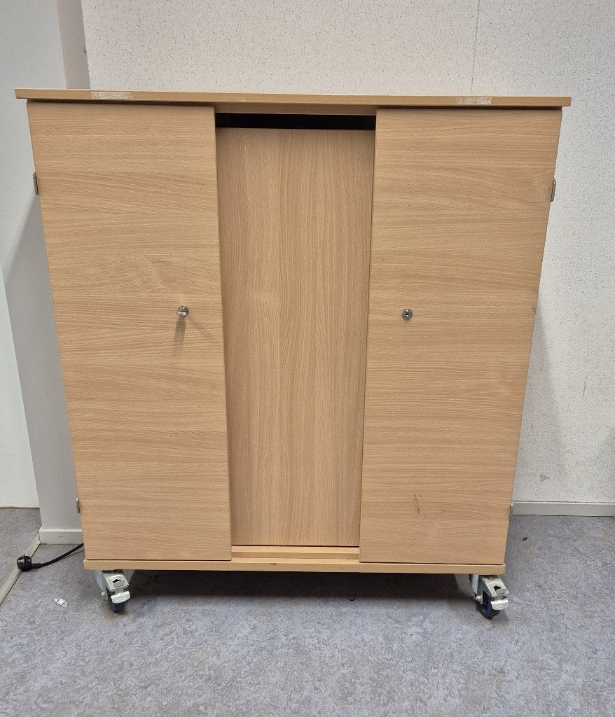 Laptop oplaadkast, tablet oplaadkast, ipad oplaadkast., Ophalen, Gebruikt, 40 tot 80 cm, 70 tot 120 cm