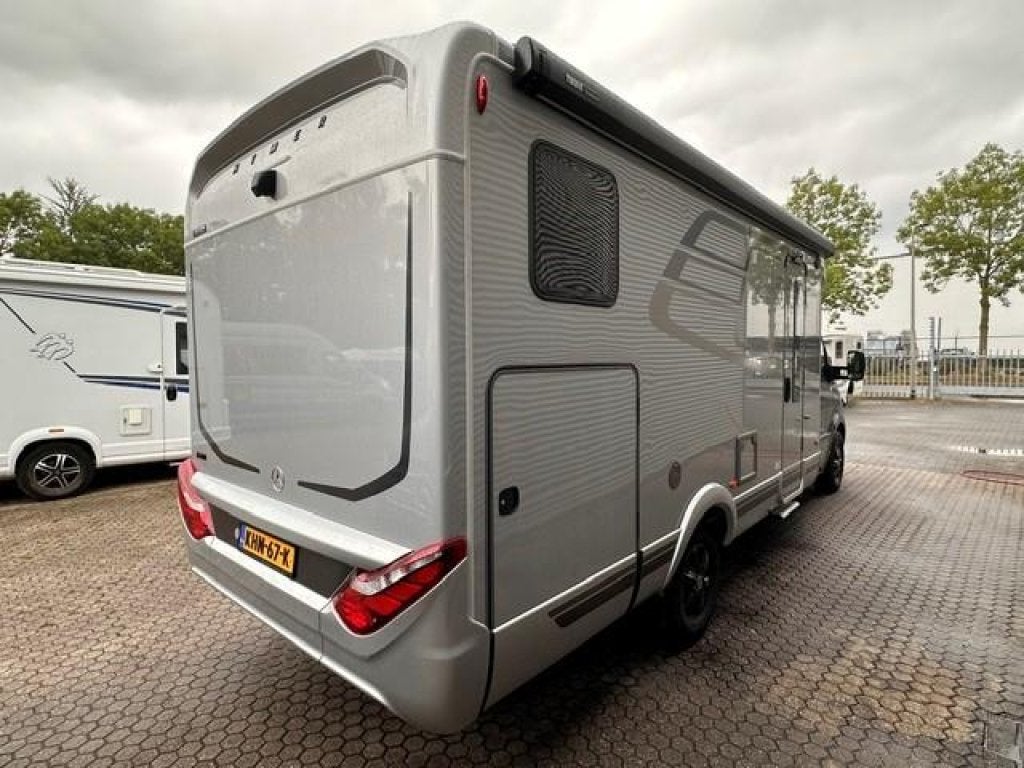 Hymer B-MC T 680 GSRII 4.839 KM. LITHIUM-SOLAR-OMVORMER, Ringverwarming, ESP-stabiliteitscontrole, Tot en met 2, Bedrijf