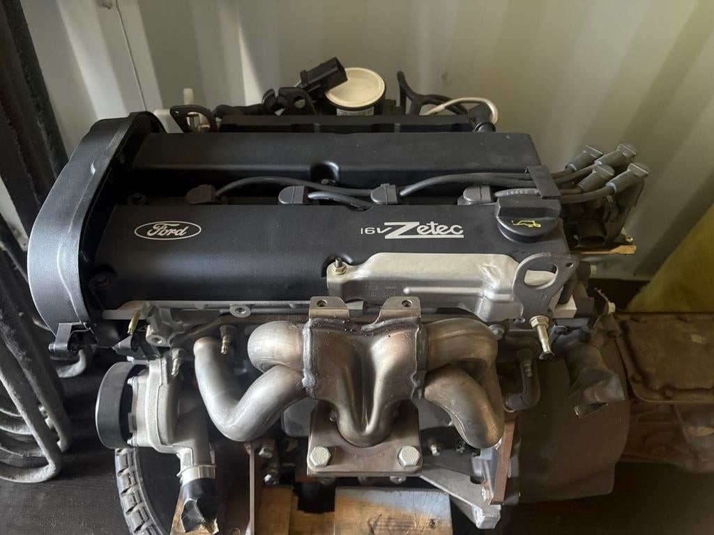Te koop Ford blacktop 2.0 zetec motor nieuw met bak, Auto-onderdelen, Motor en Toebehoren, Ford, Nieuw, Ophalen of Verzenden