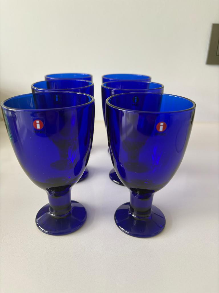 Iittala Verna 6 wijnglazen kobaltblauw, Verzamelen, Ophalen of Verzenden, Zo goed als nieuw, Overige typen