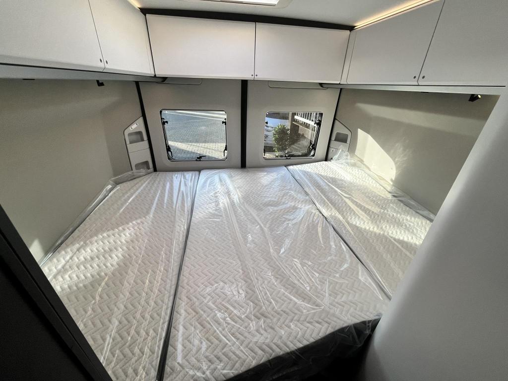Adria Twin Supreme 600 SPB Automaat - Panoramaraam - KORTING, Fiat, Tot en met 2, Bedrijf, Diesel