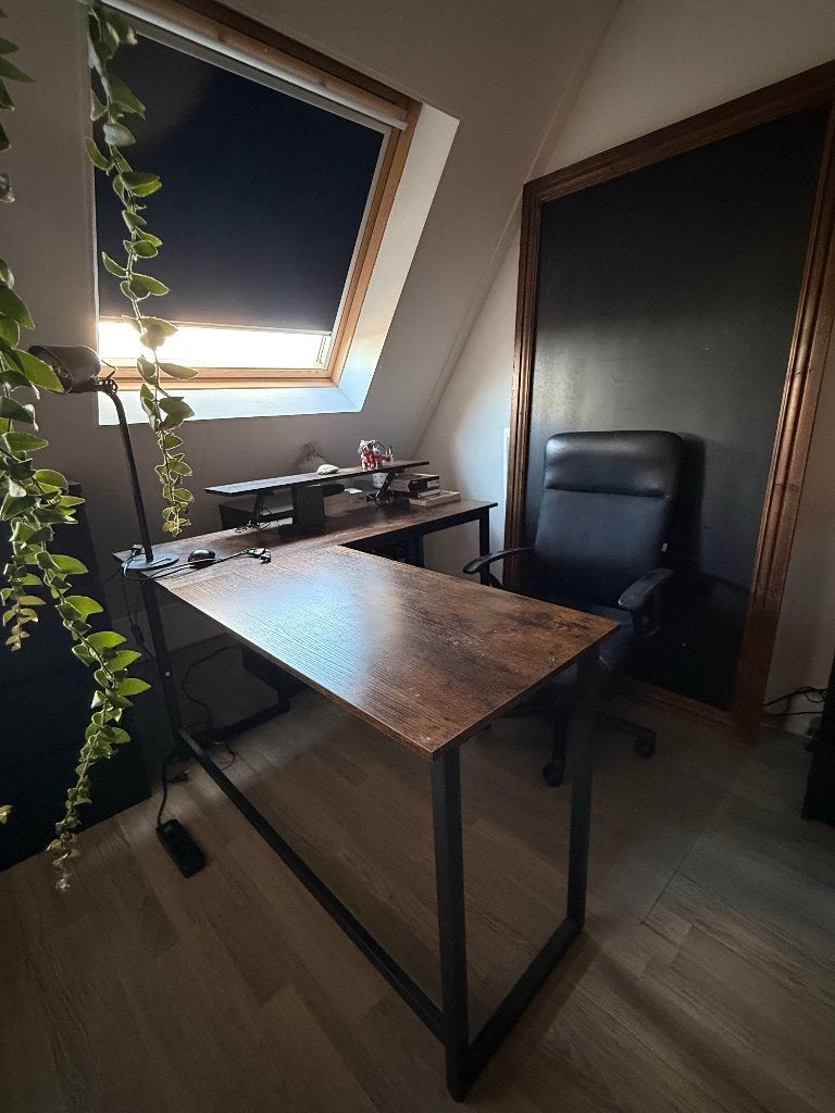 Desk and chairs, Ophalen of Verzenden, Zo goed als nieuw