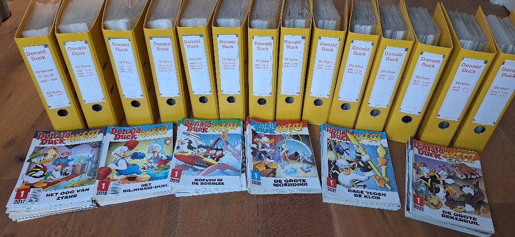 Heel veel Donald Duck Extra, Meerdere stripboeken, Ophalen of Verzenden, Zo goed als nieuw, Donaldduck