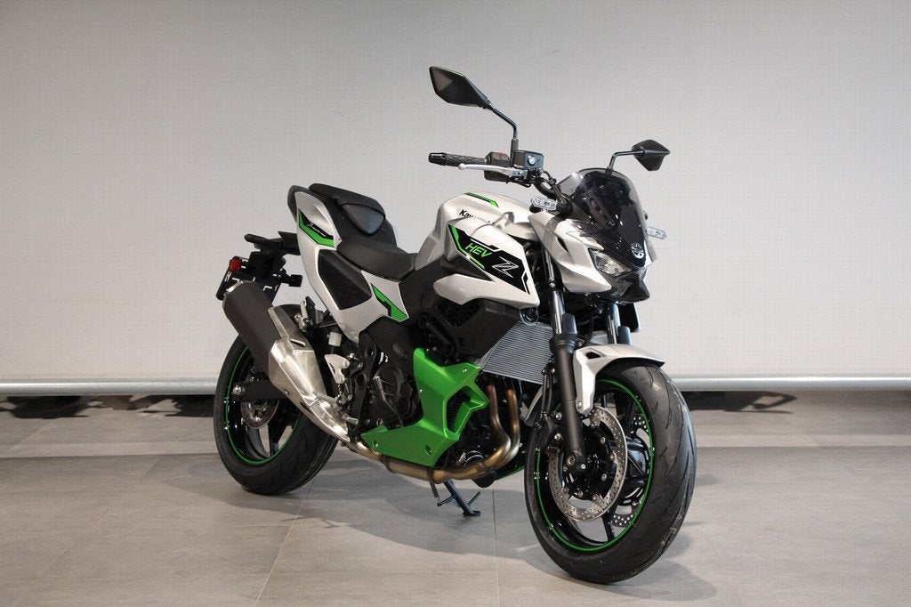 Kawasaki Z7 HYBRID (bj 2024), Bedrijf, Info@kawasaki.nl, Meer dan 35 kW, Jacobus Spijkerdreef 1-3
2132 PZ  Hoofddorp, NL