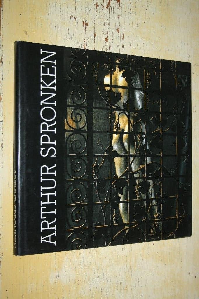 Arthur Spronken Museum Beelden sculpturen paarden gesigneerd, Ophalen of Verzenden, Gelezen