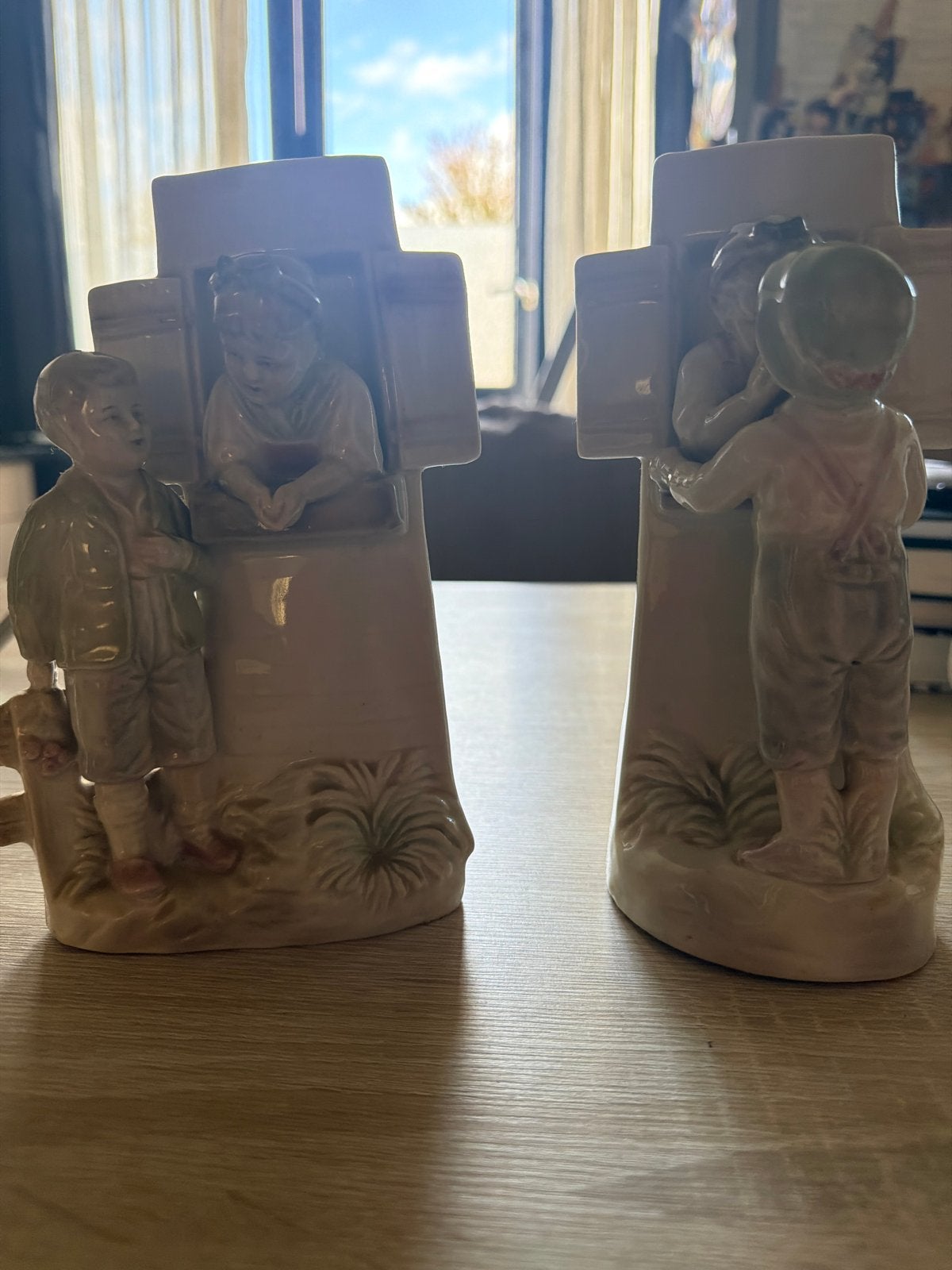 Vintage Boekensteunen Jongensfiguren Keramiek, Ophalen