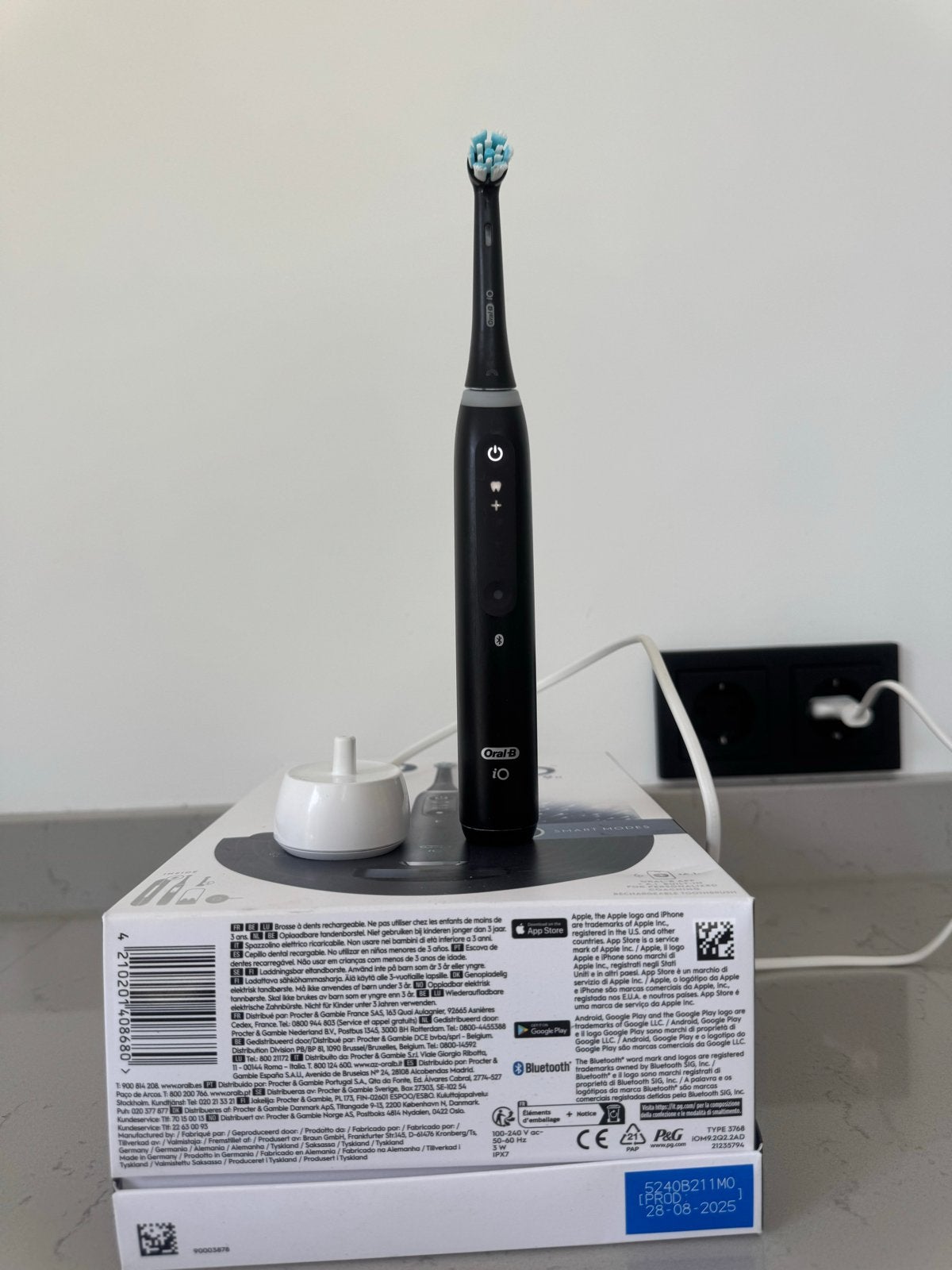 Oral-B iO 5 Elektrische Tandenborstel Zwart, Ophalen of Verzenden, Zo goed als nieuw, Mondverzorging