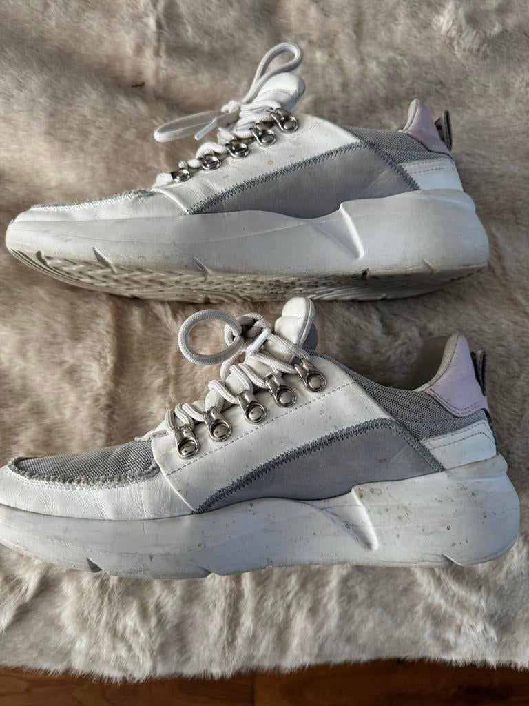 Dames Nubikk sneakers, Wit, Ophalen of Verzenden, Sneakers of Gympen, Zo goed als nieuw
