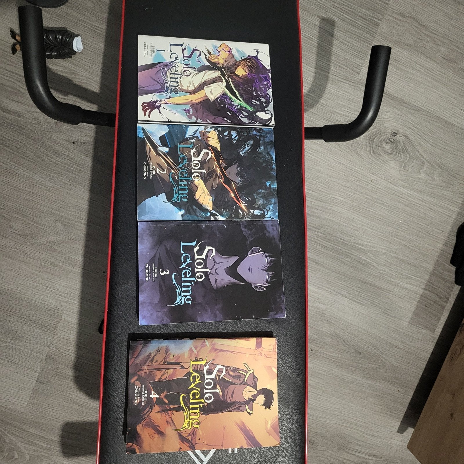 Solo leveling, Meerdere comics, Ophalen of Verzenden, Zo goed als nieuw, Japan (Manga)