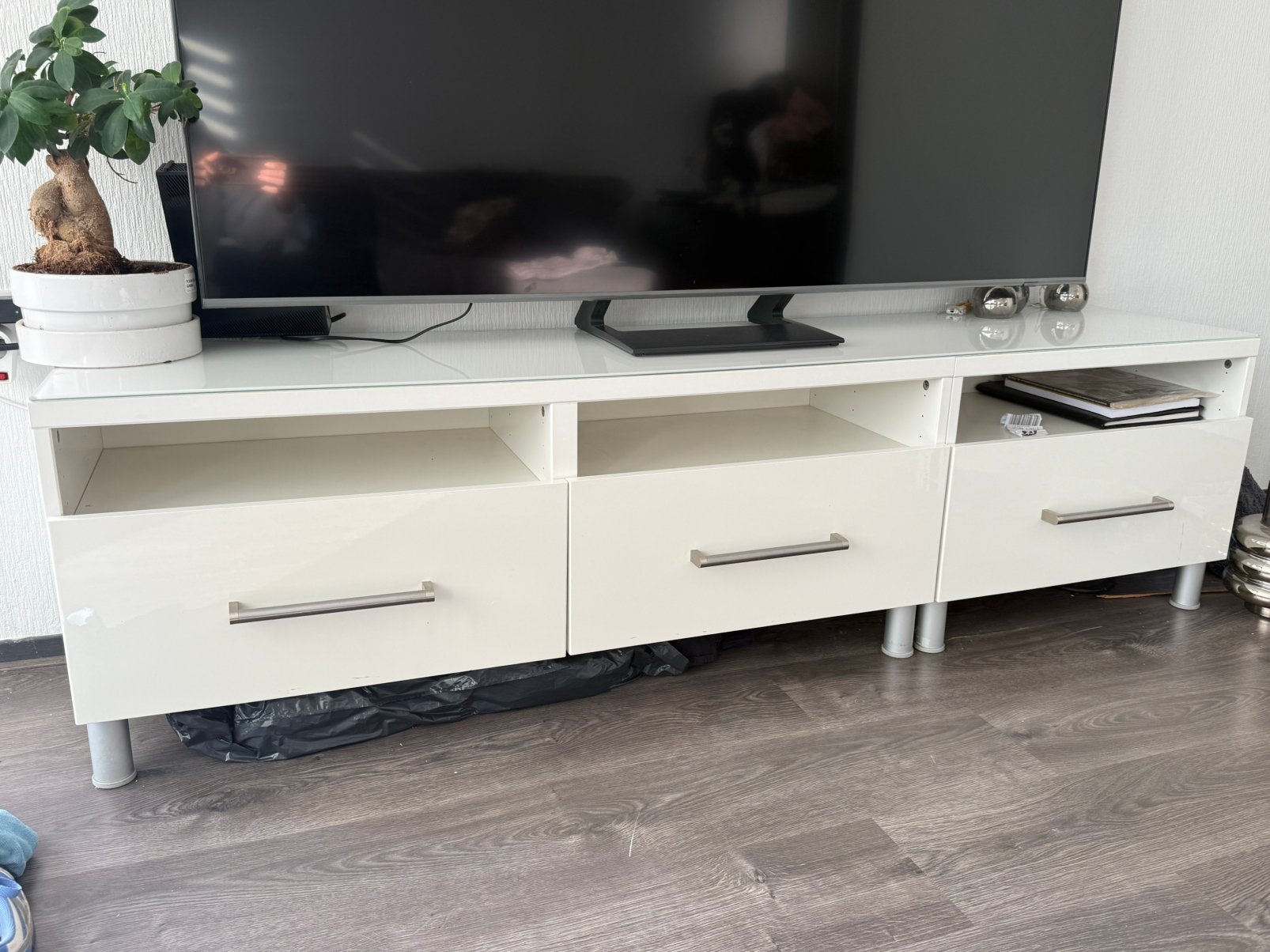 TV-meubel wit met glasplaat - 180x40 cm, Ophalen, 150 tot 200 cm, 25 tot 50 cm, Glas