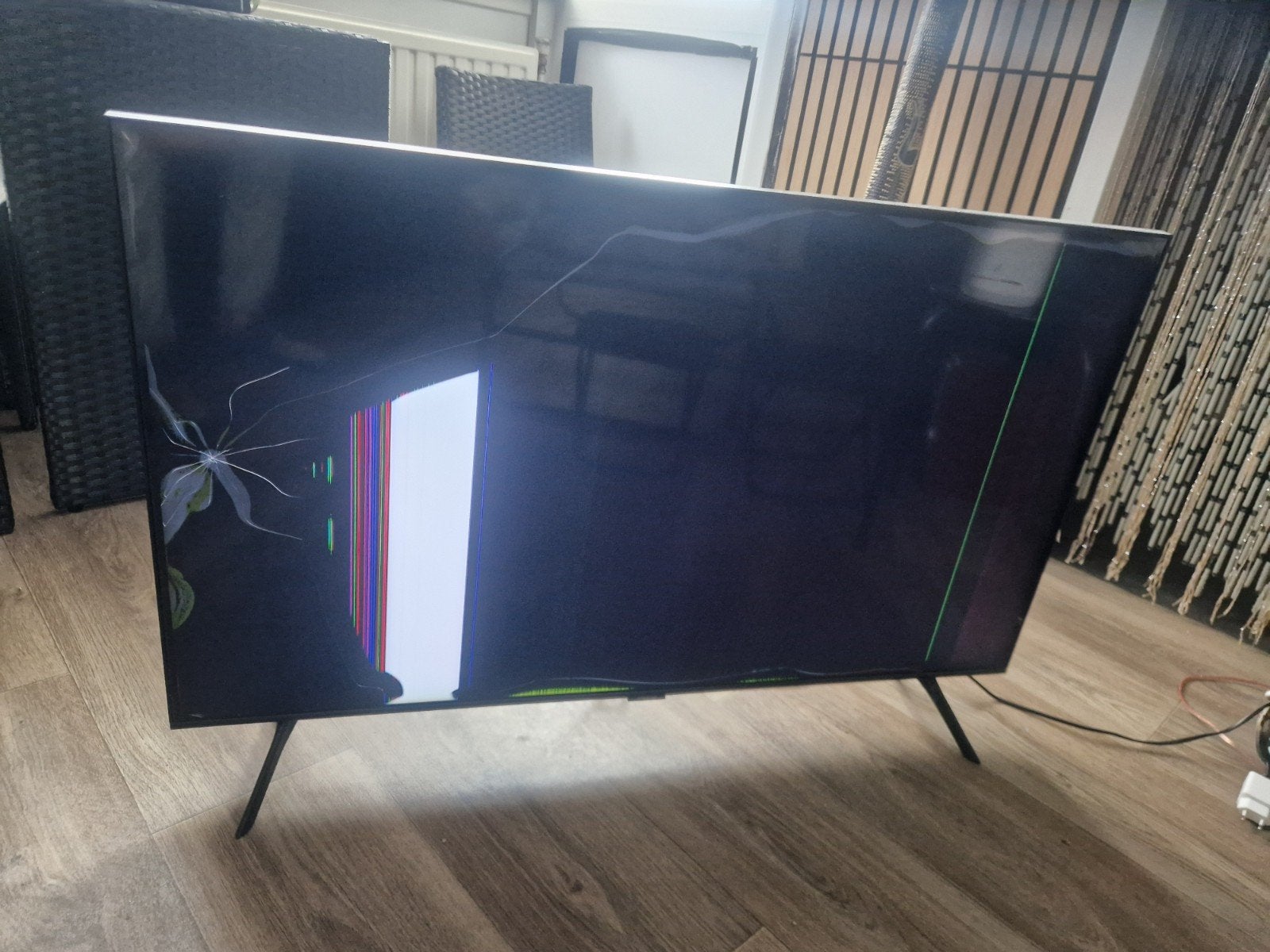 Samsung QLED 4K TV - QE65Q60TAU - Scherm kapot, Audio, Tv en Foto, QLED, Ophalen of Verzenden, Samsung, 4k (UHD)