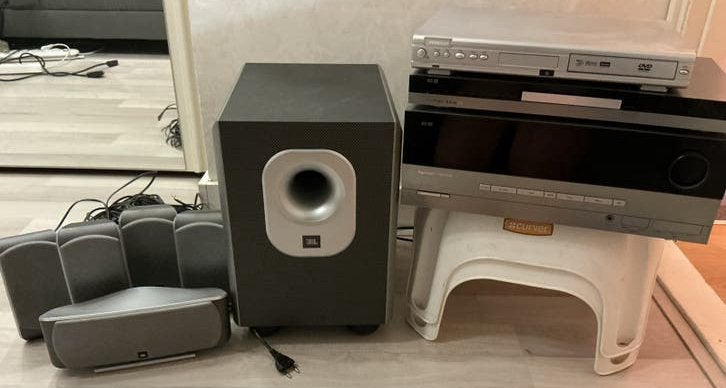 JBLSUB200/230 Home Cinema Systeem met Harman/Kardon receiver, Audio, Tv en Foto, Home Cinema-sets, Gebruikt, 70 watt of meer, 5.1-systeem
