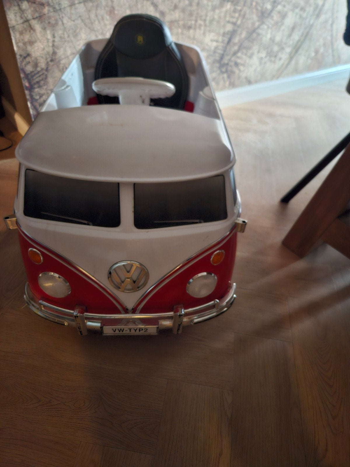 VW T1 electrisch/ Rood/Wit / met afstandsbediening, Ophalen, Zo goed als nieuw, Loopvoertuig