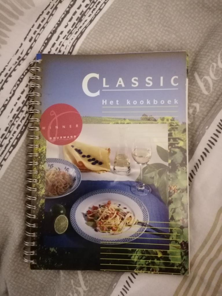 Classic Het Kookboek - Spiraalband, Boeken, Ophalen of Verzenden, Hoofdgerechten, Overige gebieden, Onbekend