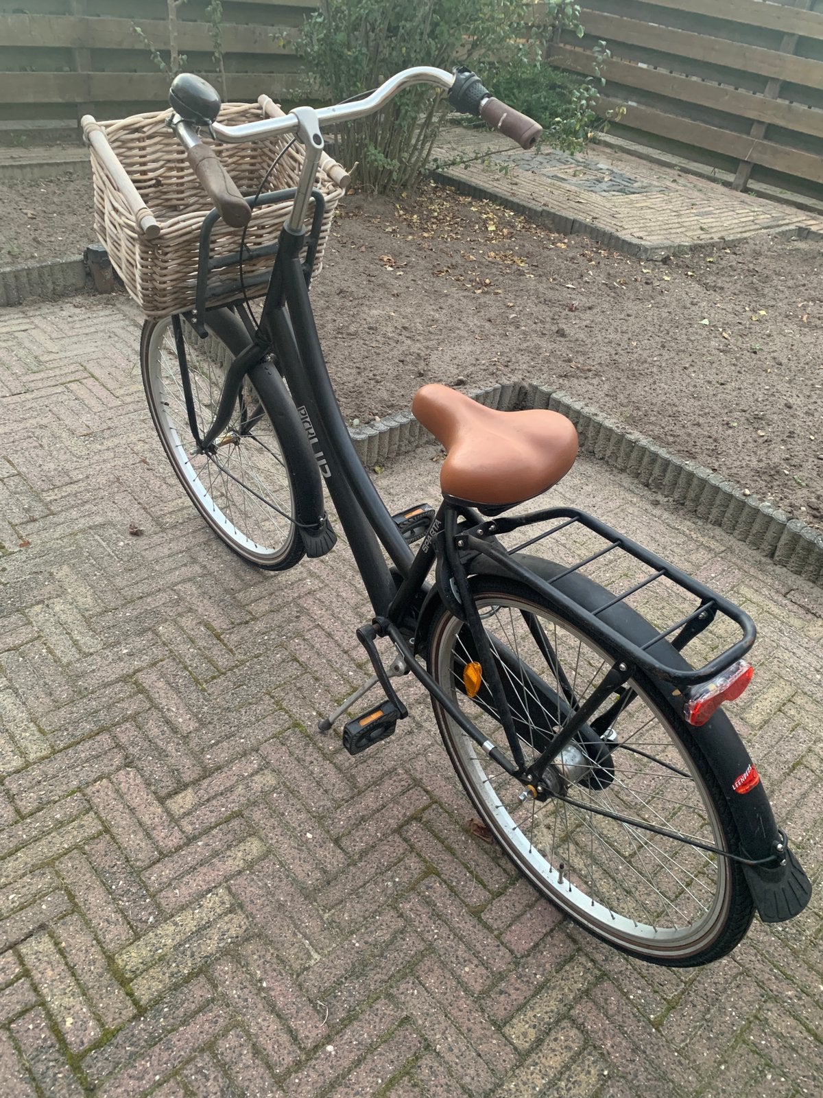 Leuke zwarte Sparta meisjesfiets – 26 inch, Ophalen, Zo goed als nieuw, 26 inch of meer