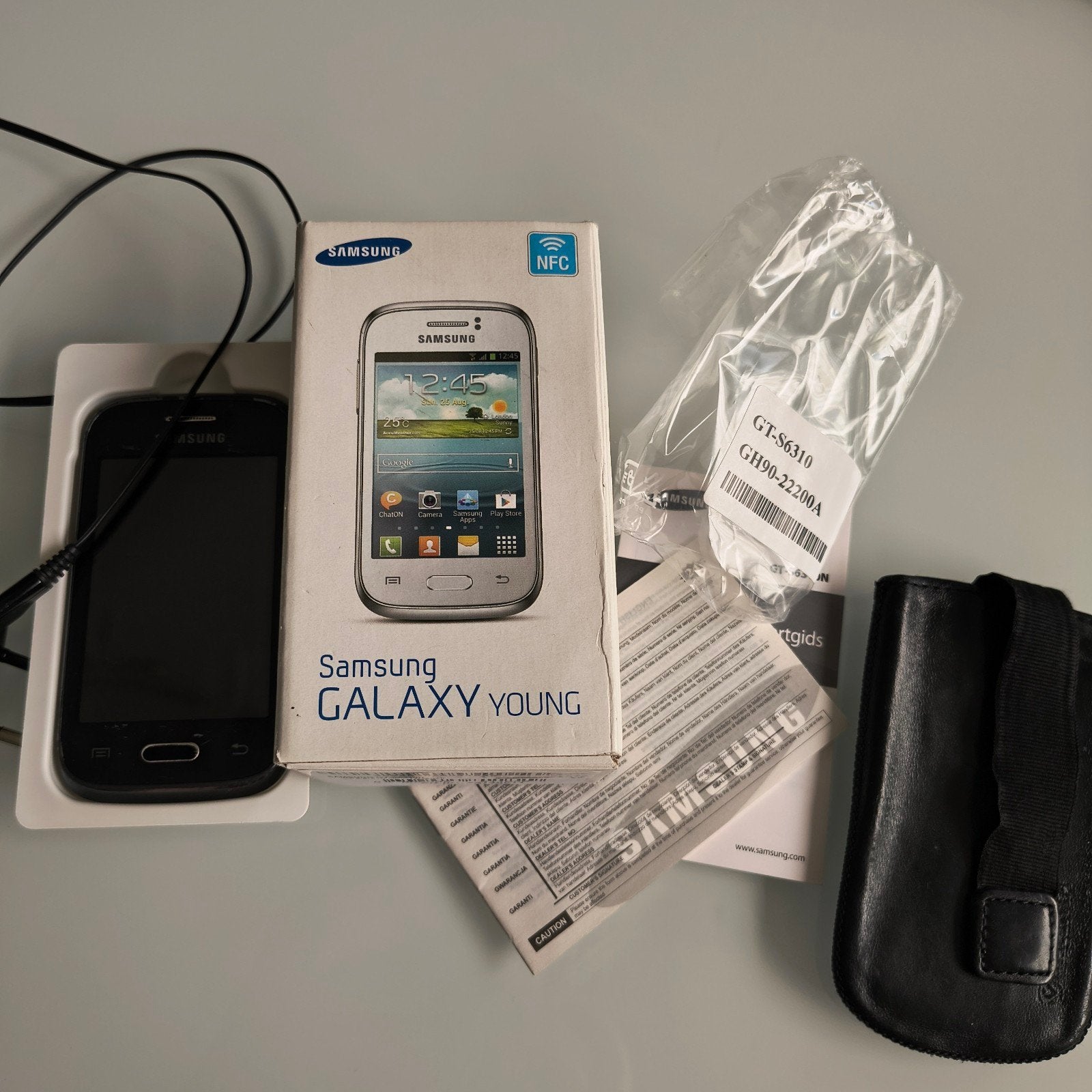 Samsung Galaxy Young GT-S6310 met doos en accessoires, Telecommunicatie, Mobiele telefoons | Samsung, Gebruikt, Overige modellen