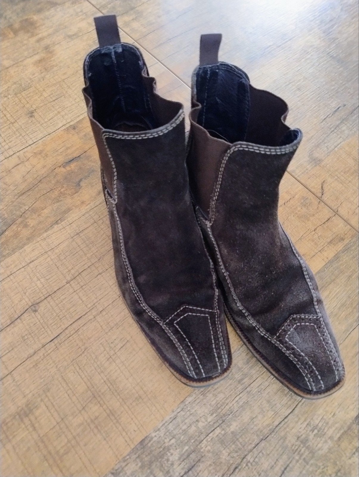 Donkerbruine suède instap laarsjes - Maat 43, Ophalen of Verzenden, Gedragen, Bruin, Boots
