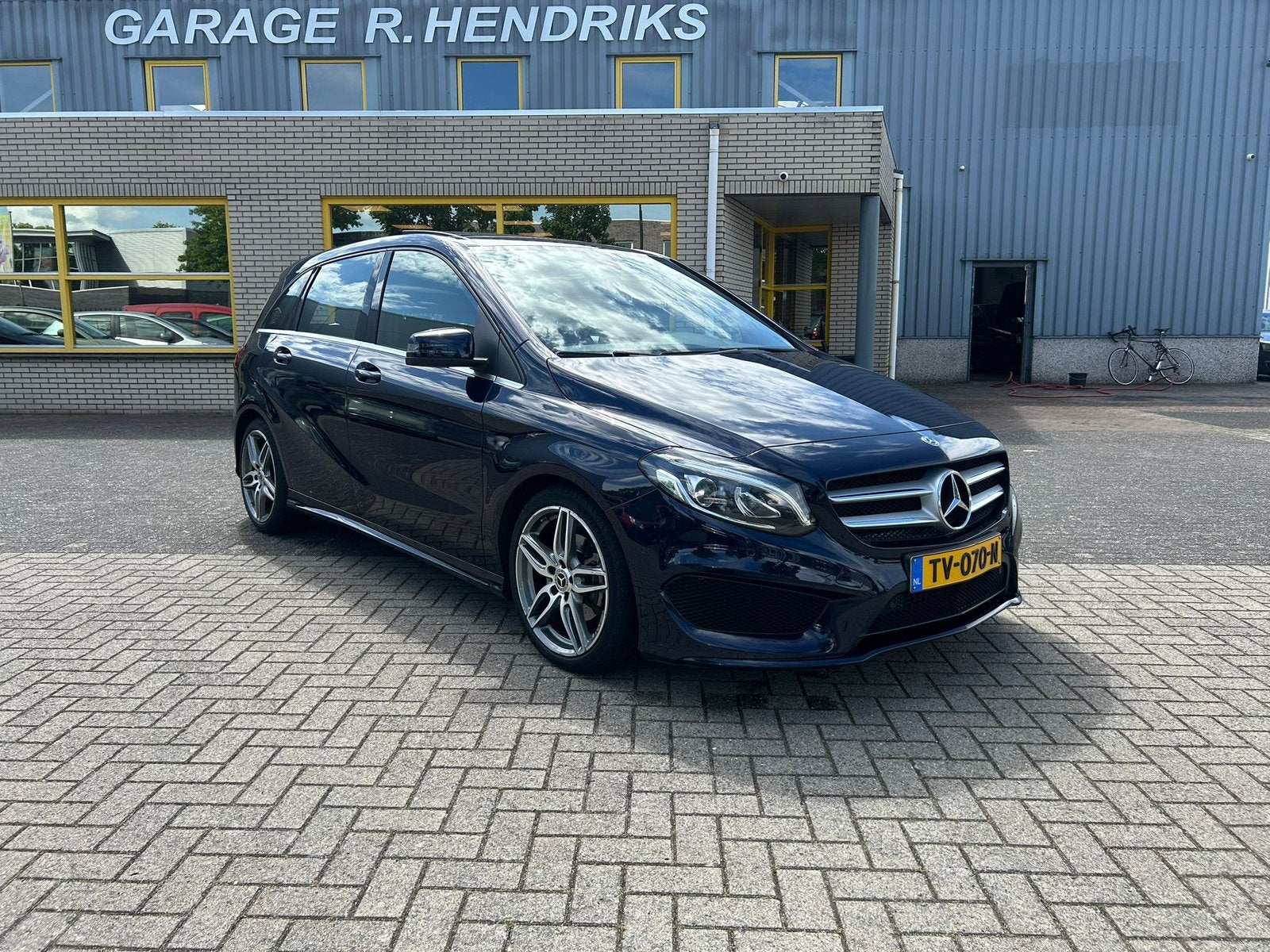 Mercedes-Benz B-Klasse 1.6 B180 5DRS BE Dct7 2018 Blauw, 1325 kg, Zwart, 4 cilinders, Blauw
