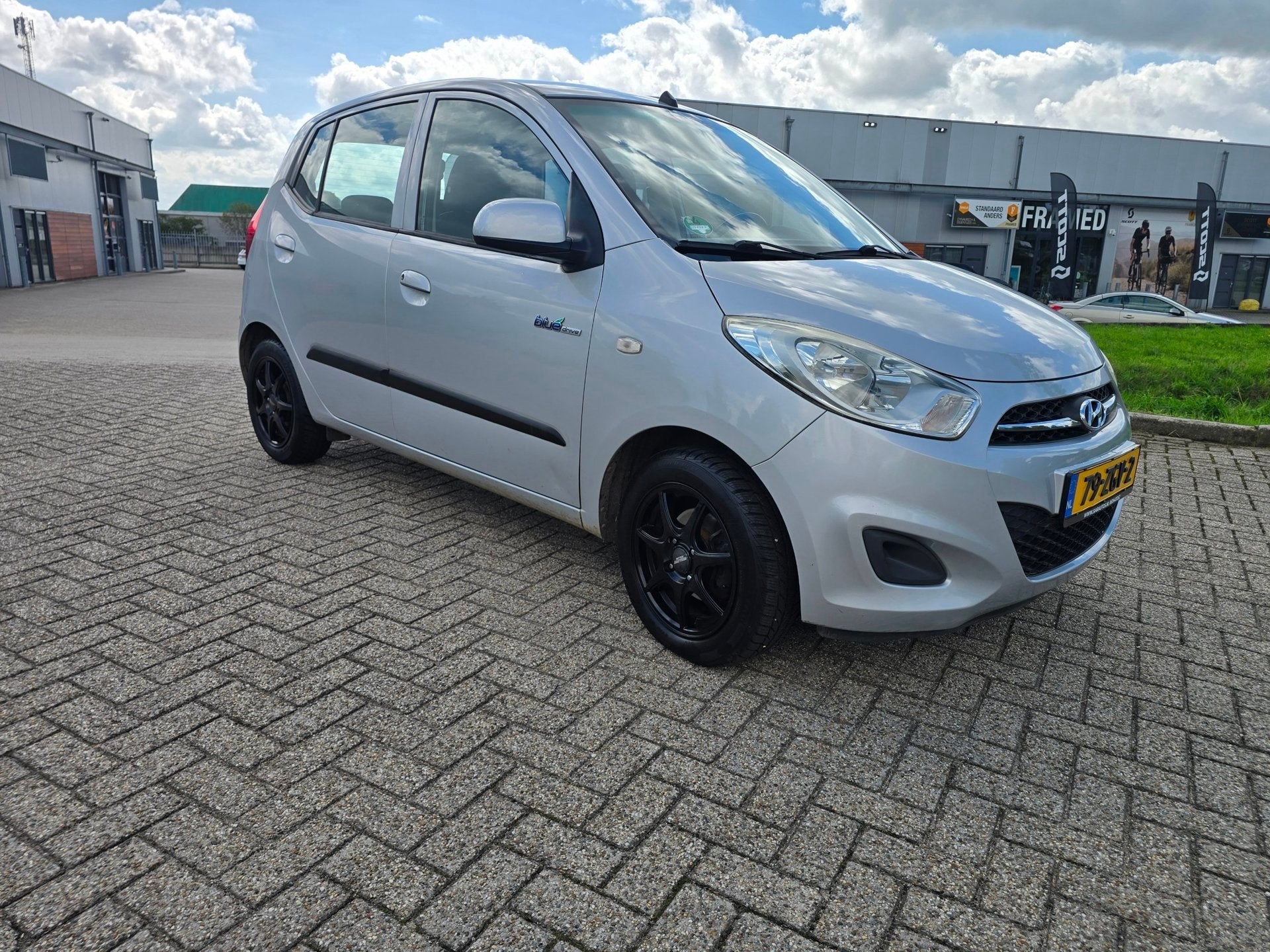 Foto 24 van Hyundai I10 1.0 i-Drive Cool recent Nieuw Koppelingset