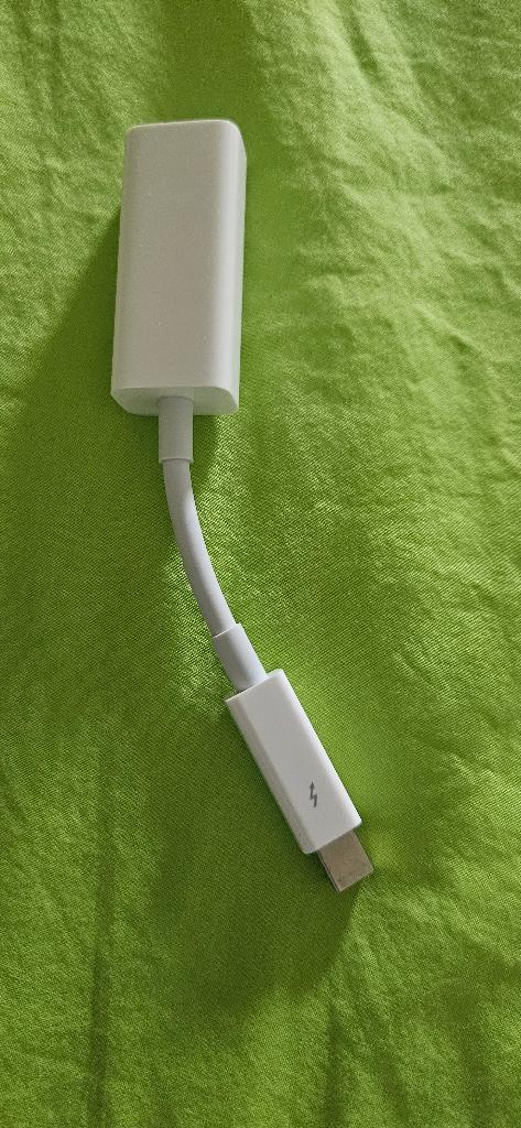 Apple Thunderbolt gigabit ethernet adapter, Computers en Software, Pc- en Netwerkkabels, Ophalen of Verzenden