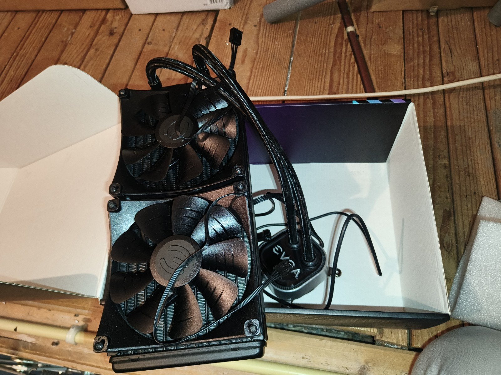 EVGA CLC 280mm All-in-One RGB CPU Waterkoeler, Ophalen of Verzenden, Zo goed als nieuw, Waterkoeling
