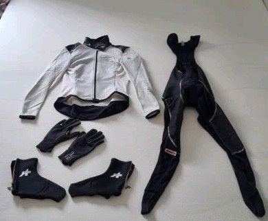Assos Fi.Lady fiets set , lang > label maat M, valt maat S, Fietsen en Brommers, Fietsaccessoires | Fietskleding, Gebruikt, Ophalen of Verzenden
