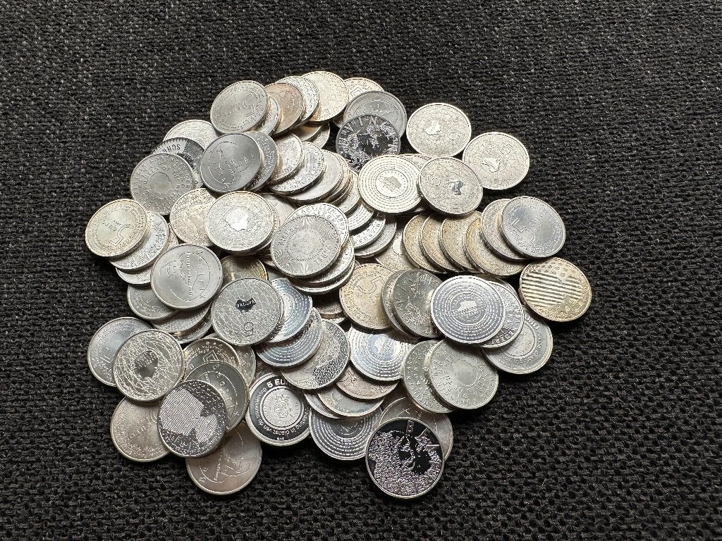 Nederland, 100x kleine zilveren 5 Euro's., Ophalen of Verzenden, Overige landen, 5 euro, Zilver