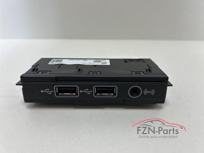 VW Tiguan 5NA AUX/USB Aansluiting middenconsole, Ophalen of Verzenden, Gebruikt